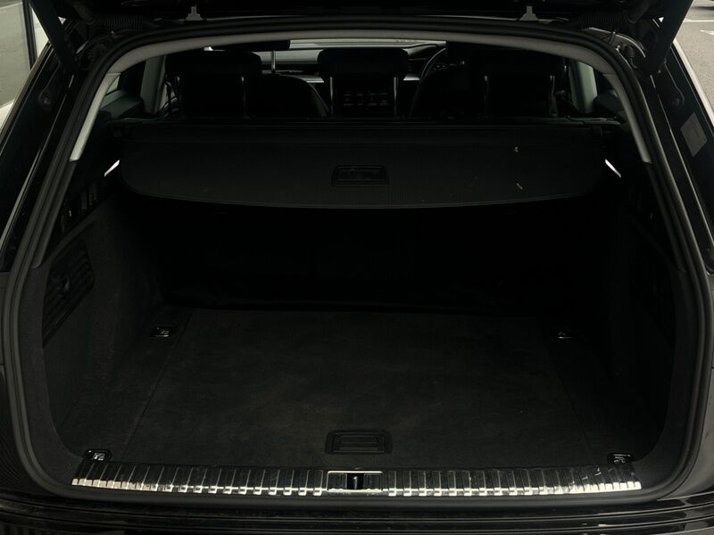 More views of Audi E-Tron