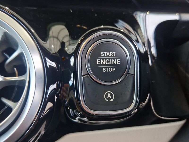 More views of Mercedes-Benz GLA