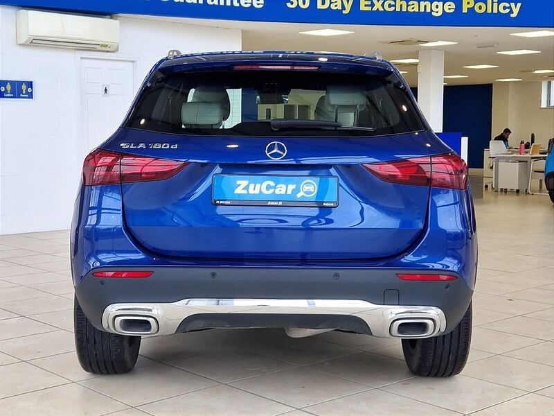 More views of Mercedes-Benz GLA
