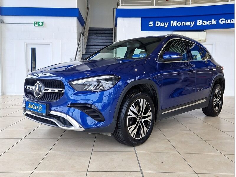 More views of Mercedes-Benz GLA