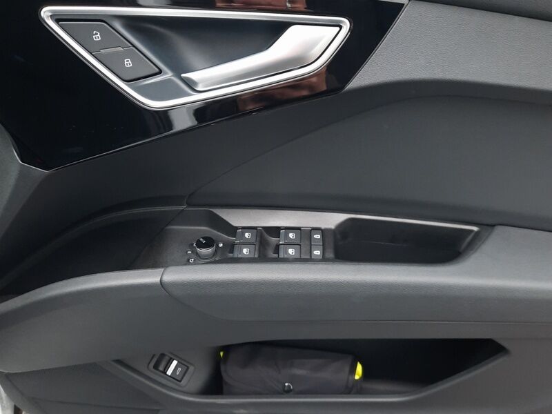 More views of Audi Q4 e-tron