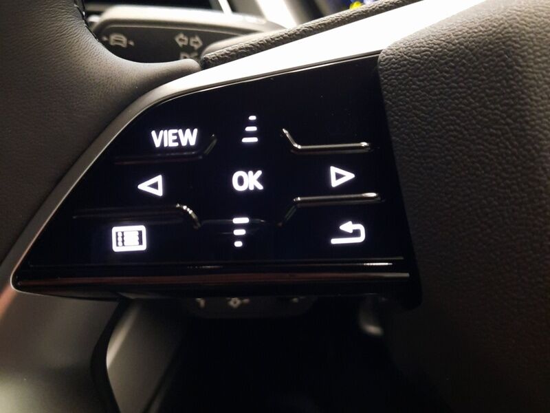 More views of Audi Q4 E-tron