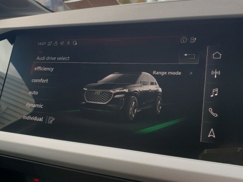 More views of Audi Q4 e-tron