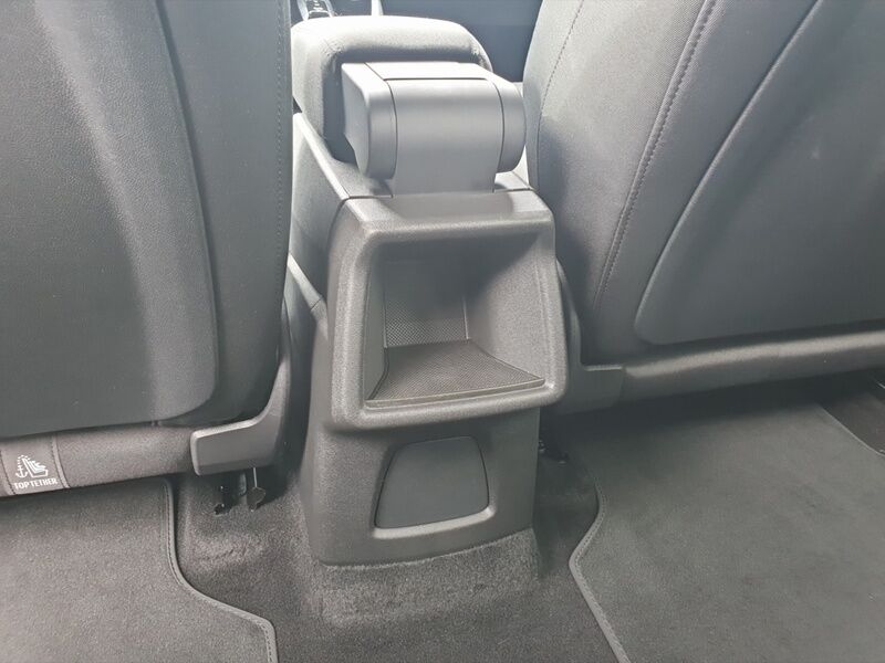 More views of Audi Q4 e-tron