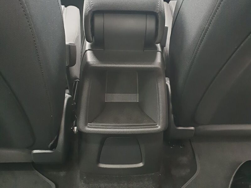 More views of Audi Q4 e-tron