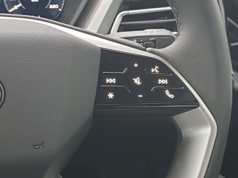 More views of Audi Q4 e-tron