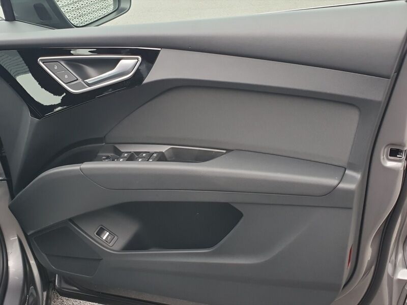 More views of Audi Q4 e-tron