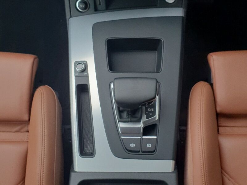 More views of Audi Q5