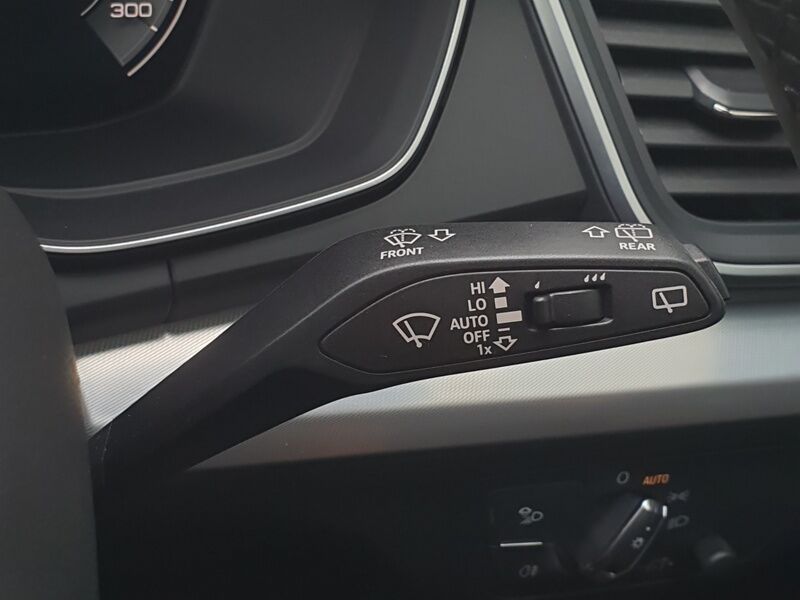 More views of Audi Q5