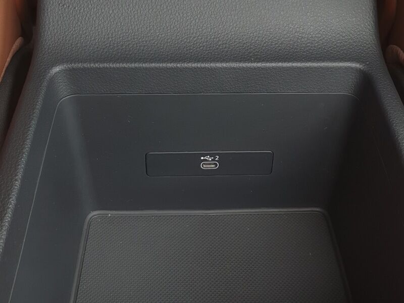 More views of Audi Q5