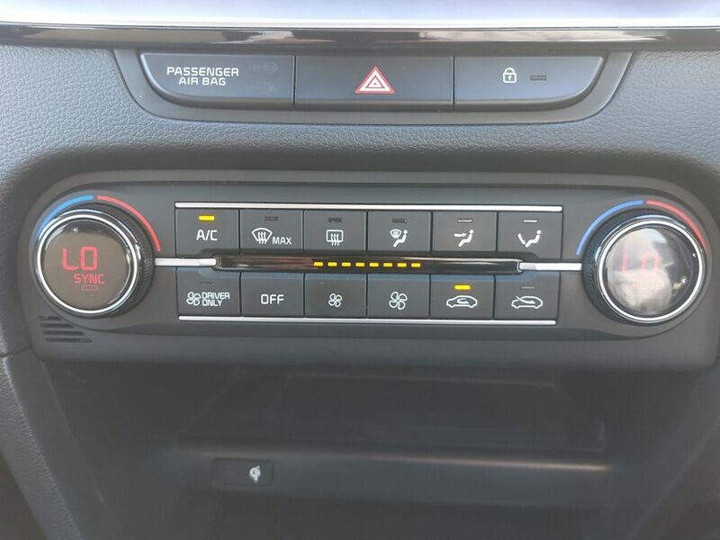 More views of Kia Ceed