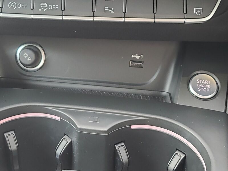 More views of Audi A5