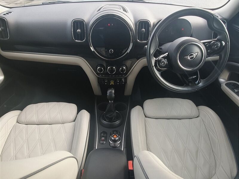 More views of MINI countryman