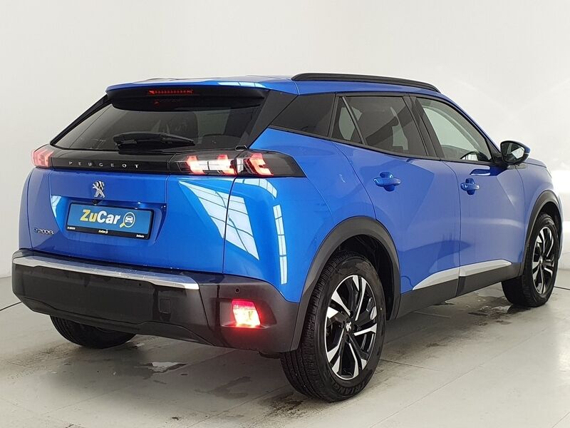 More views of Peugeot 2008