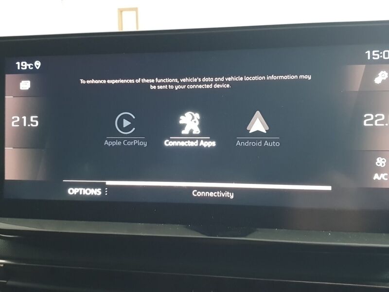 More views of Peugeot 5008