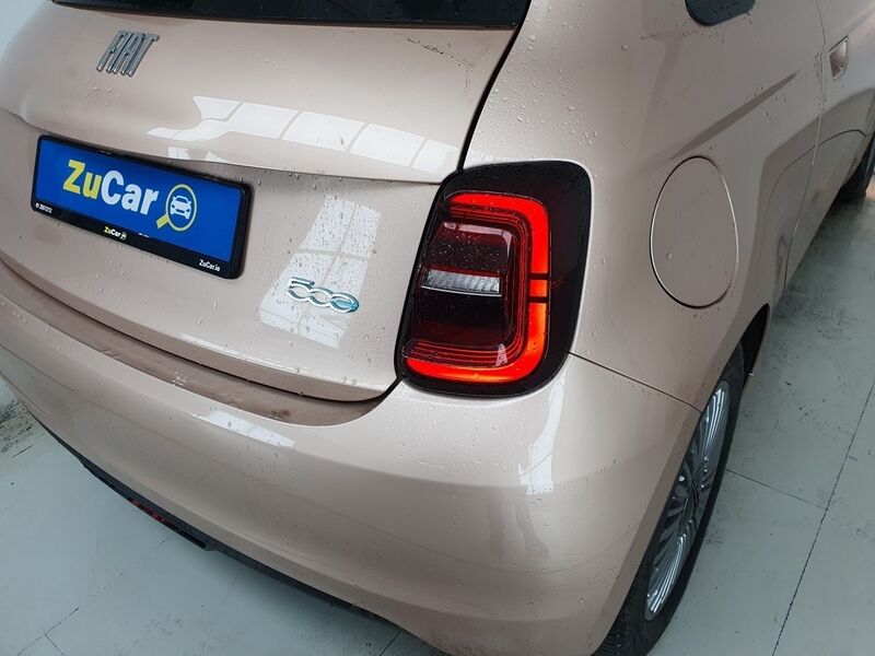 More views of Fiat 500e