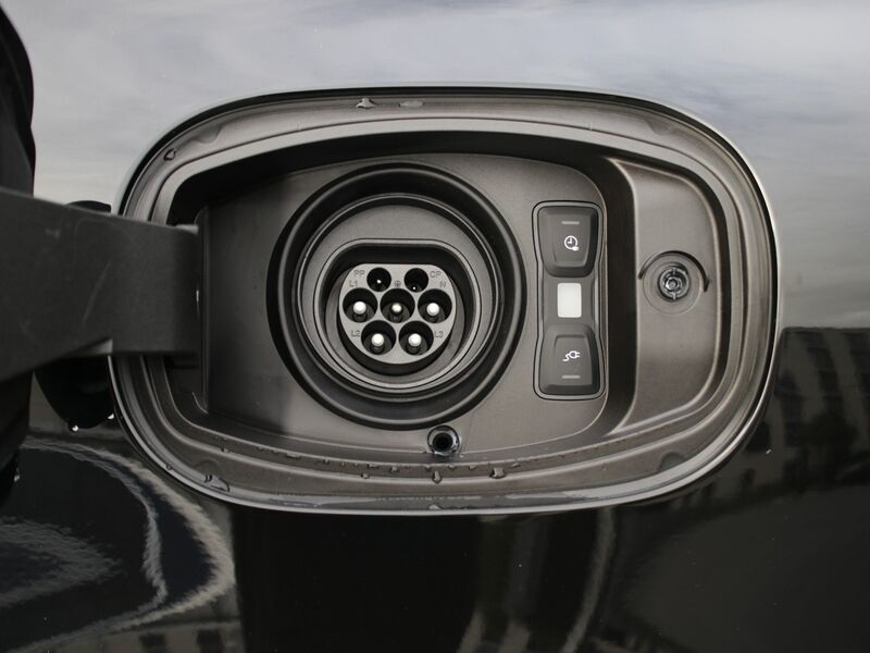 More views of Porsche Cayenne