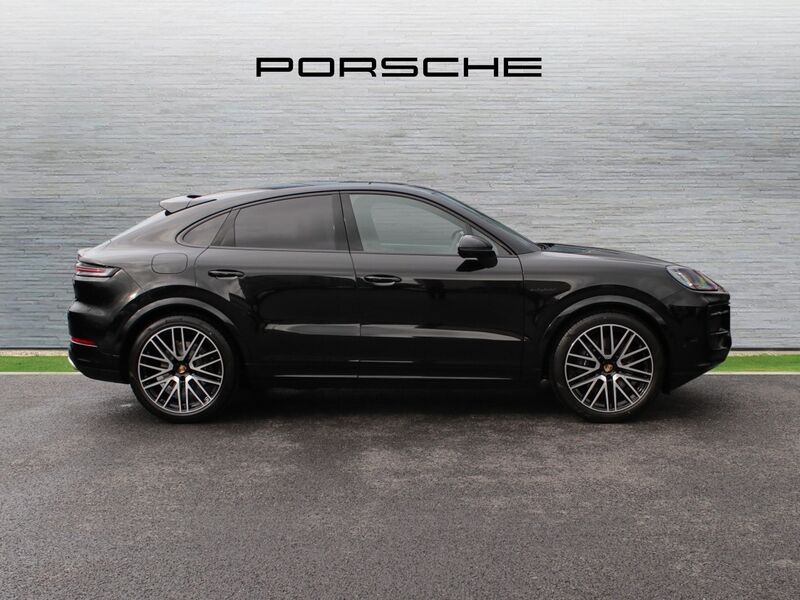 More views of Porsche Cayenne