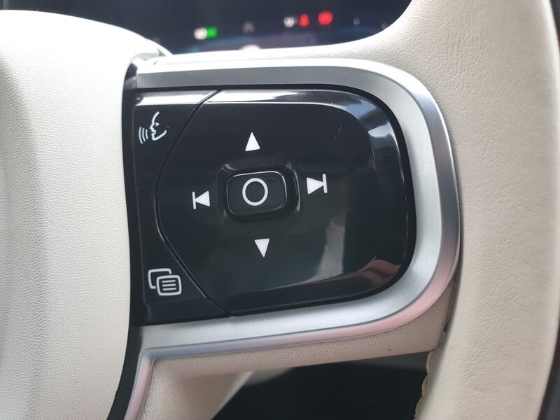 More views of Volvo XC90