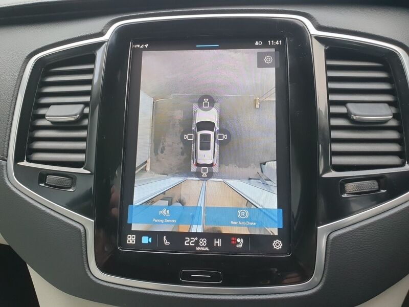 More views of Volvo XC90