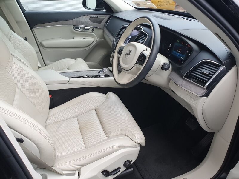 More views of Volvo XC90