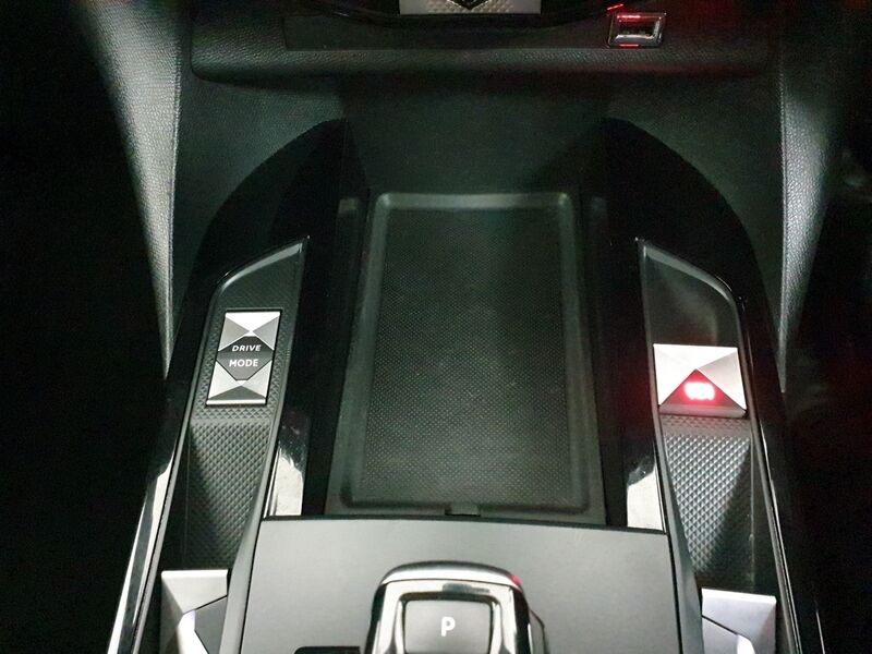 More views of DS Automobiles DS 3 Crossback