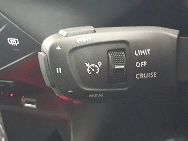 More views of DS Automobiles DS 3 Crossback