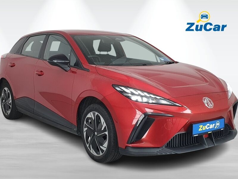 More views of MG MG4