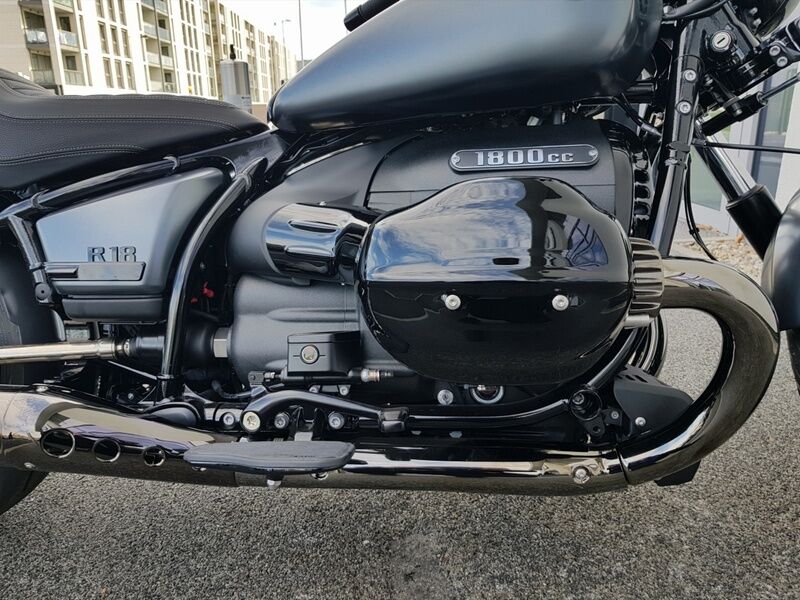 More views of BMW R 18