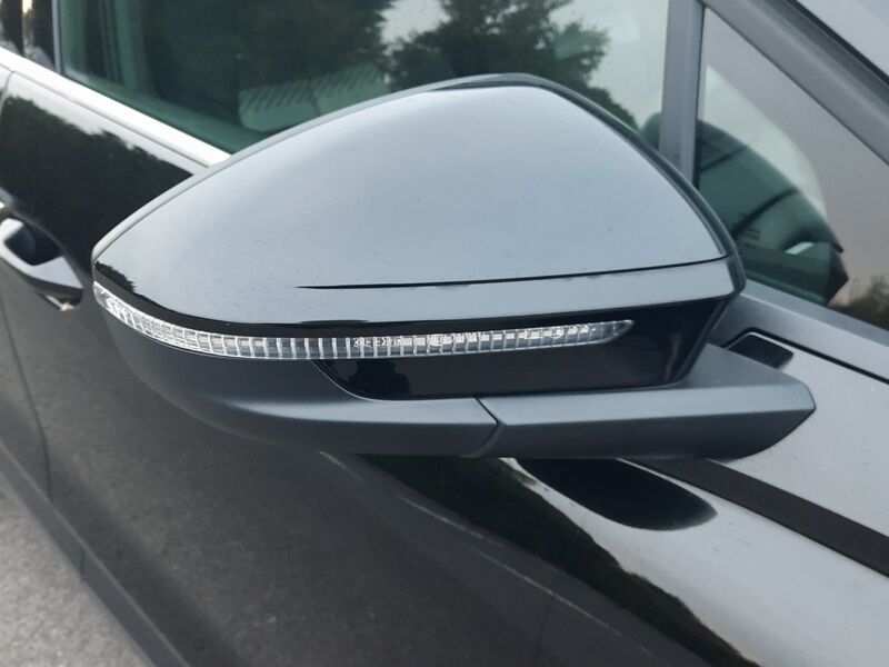 More views of Audi Q4 e-tron