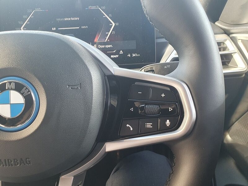 More views of BMW i4