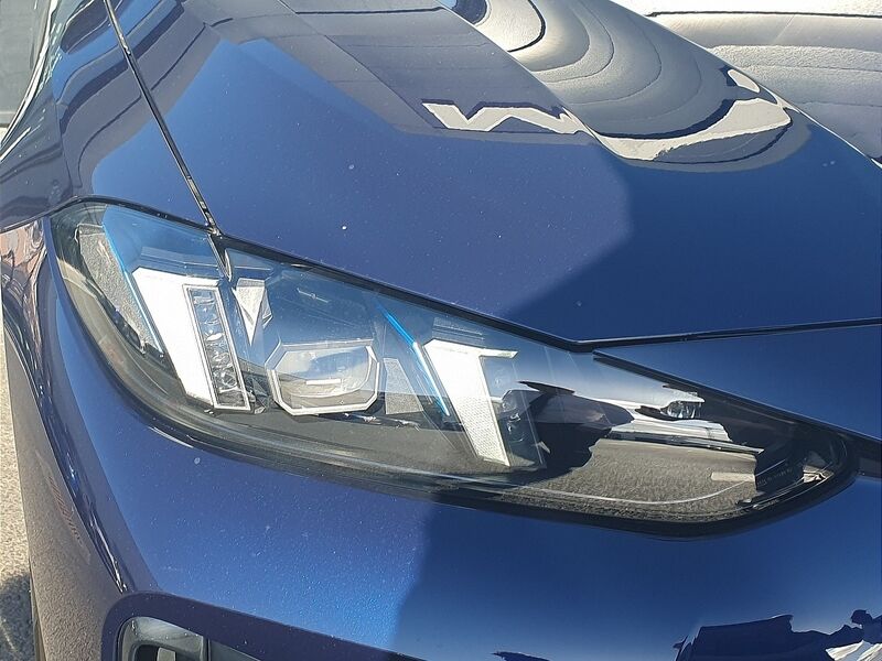 More views of BMW i4