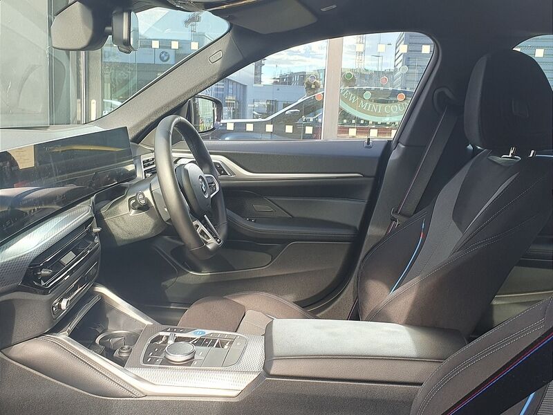 More views of BMW i4