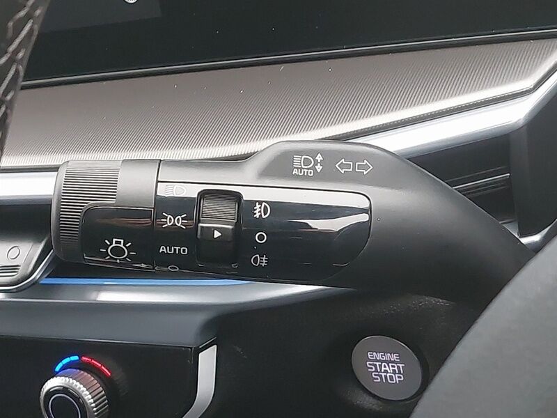 More views of Kia Sorento