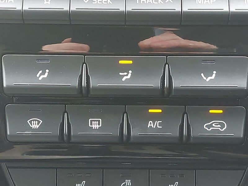 More views of Kia Sportage