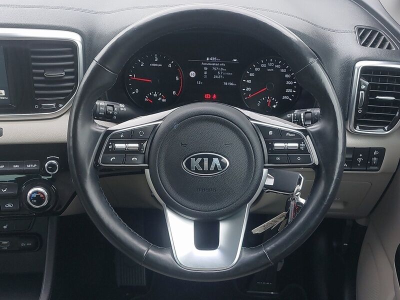 More views of Kia Sportage
