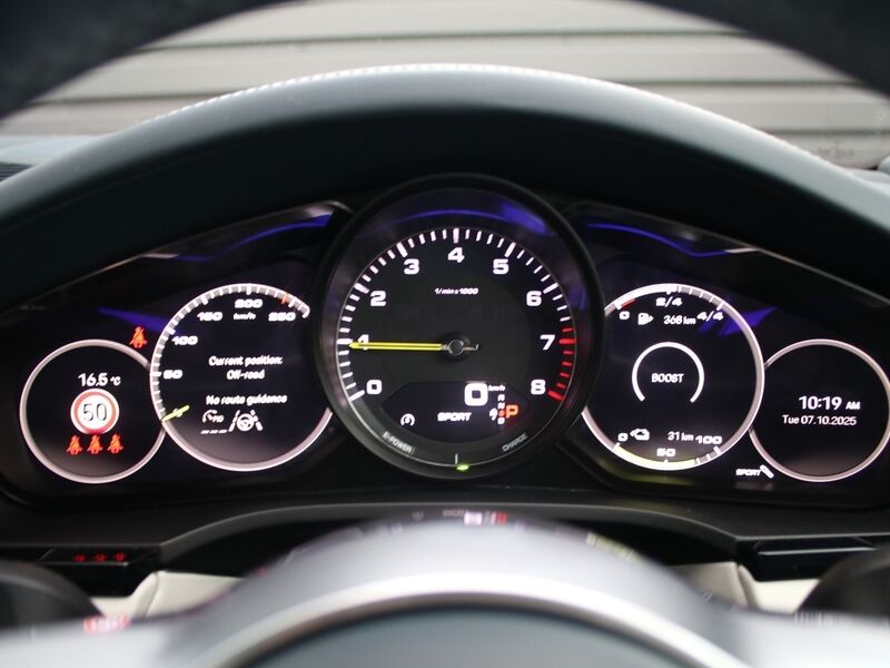 More views of Porsche Cayenne