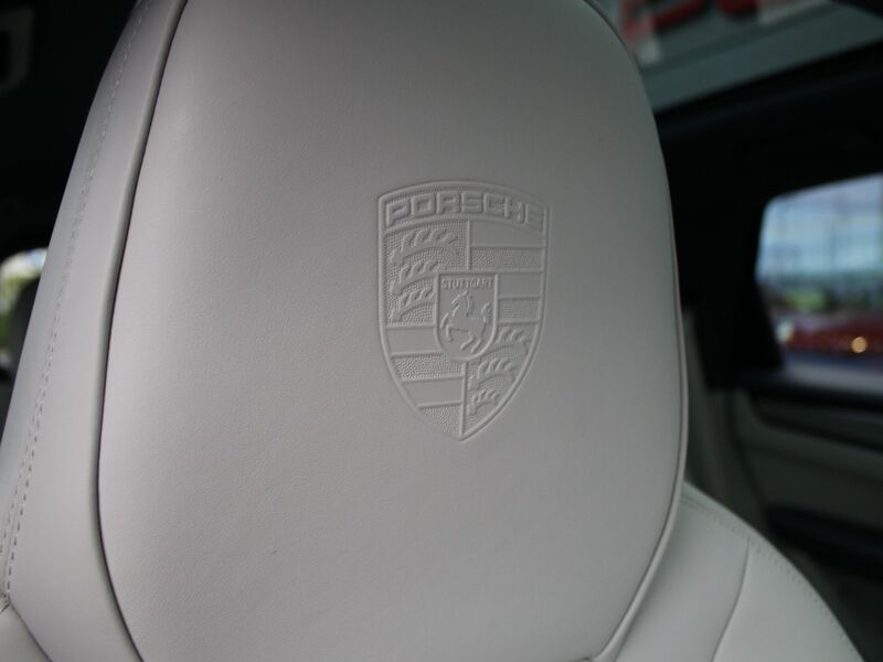 More views of Porsche Cayenne