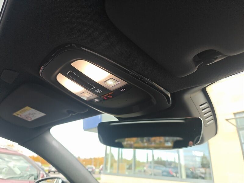 More views of Volvo XC40