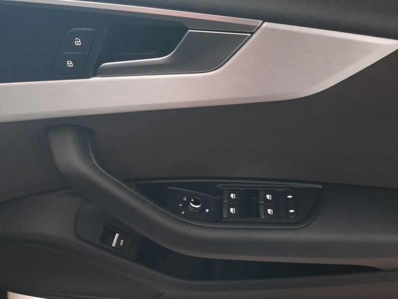 More views of Audi A4