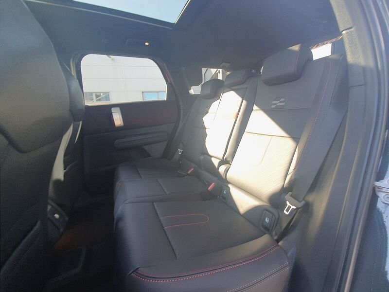 More views of MINI countryman