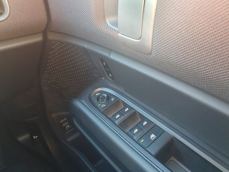 More views of MINI countryman