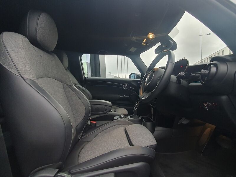 More views of MINI Hatch