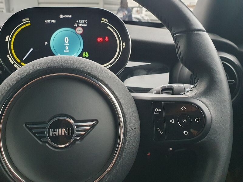 More views of MINI Hatch