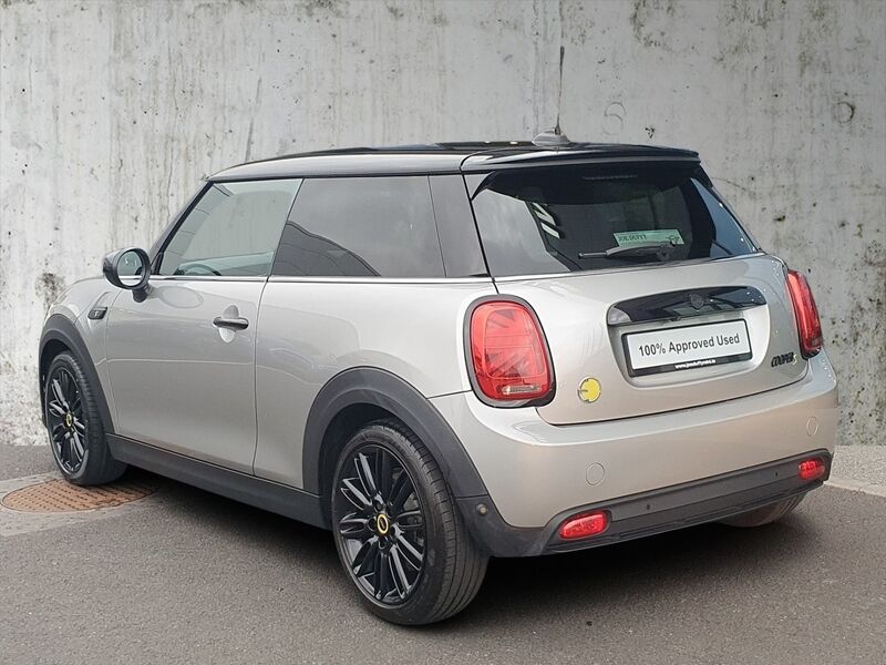 More views of MINI Hatch