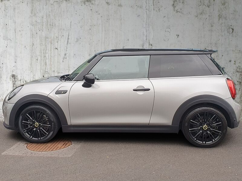 More views of MINI Hatch