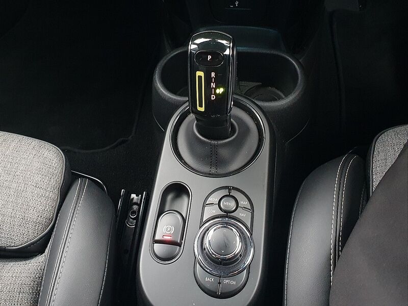 More views of MINI Hatch