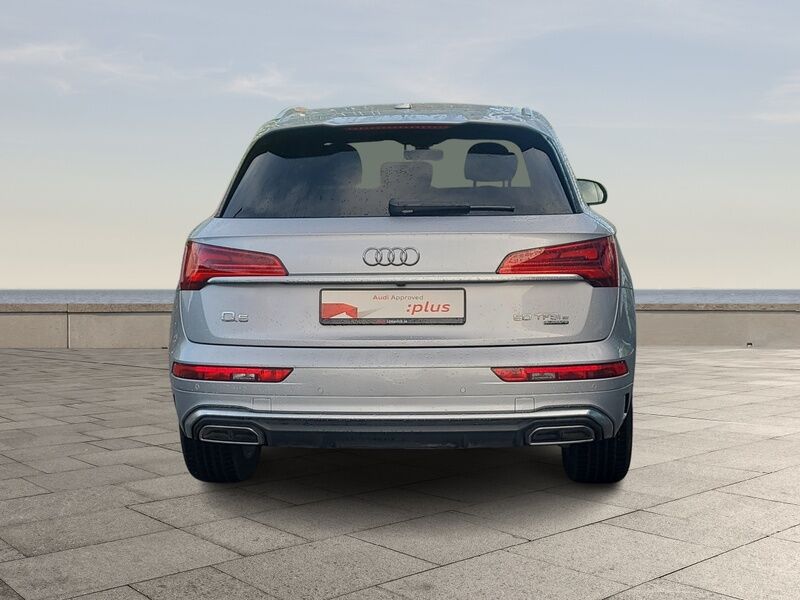 More views of Audi Q5