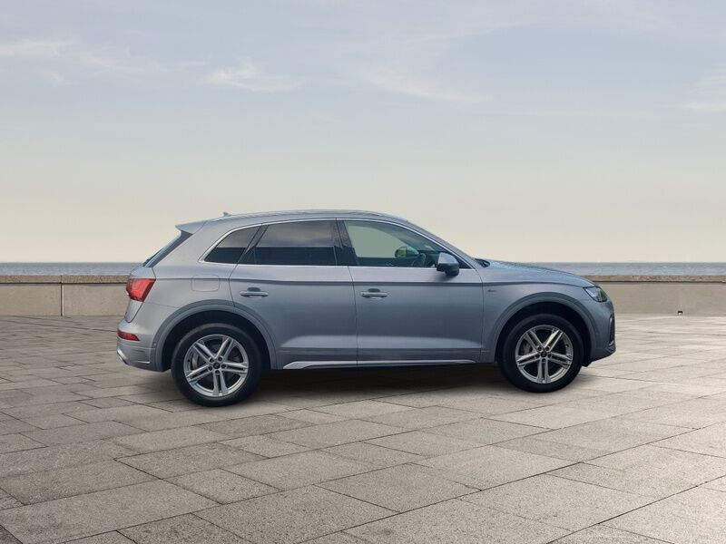 More views of Audi Q5