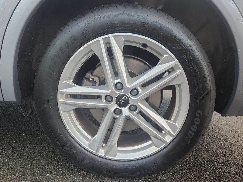 More views of Audi Q5